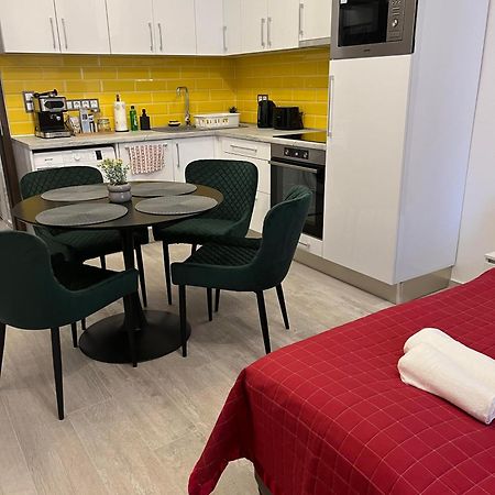 Center Apartman In The Famous Hajos Street Будапеща Екстериор снимка