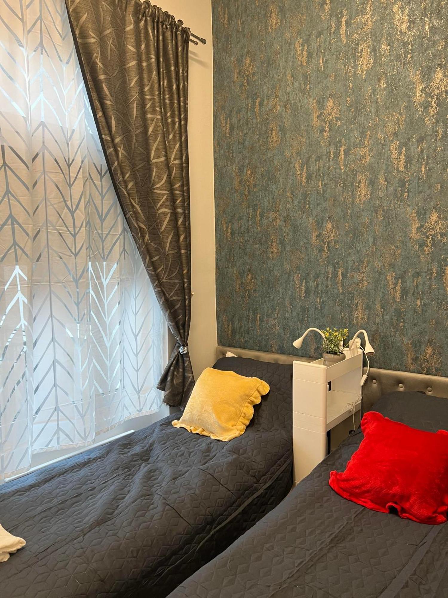 Center Apartman In The Famous Hajos Street Будапеща Екстериор снимка